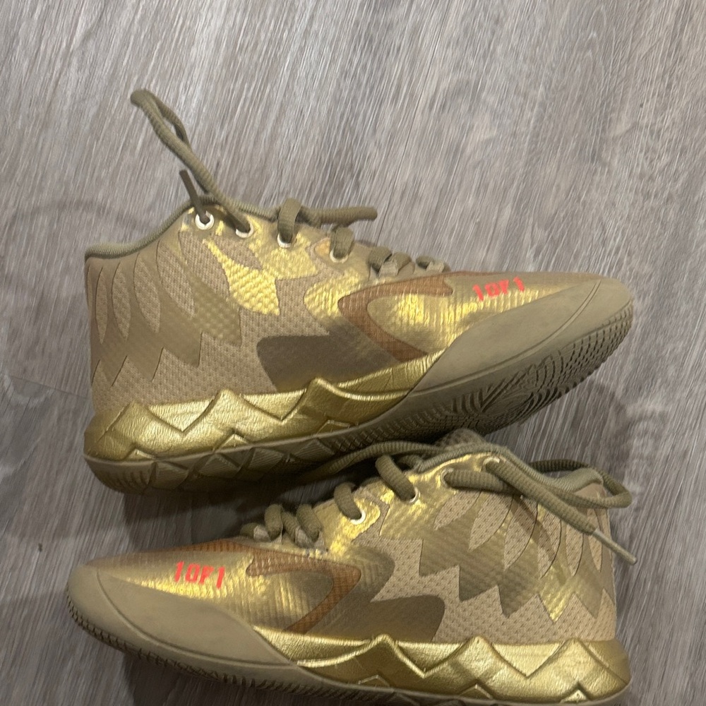 Puma Kids Sneakers in Gold and Pink Lemelo Ball - Picture 7 of 9